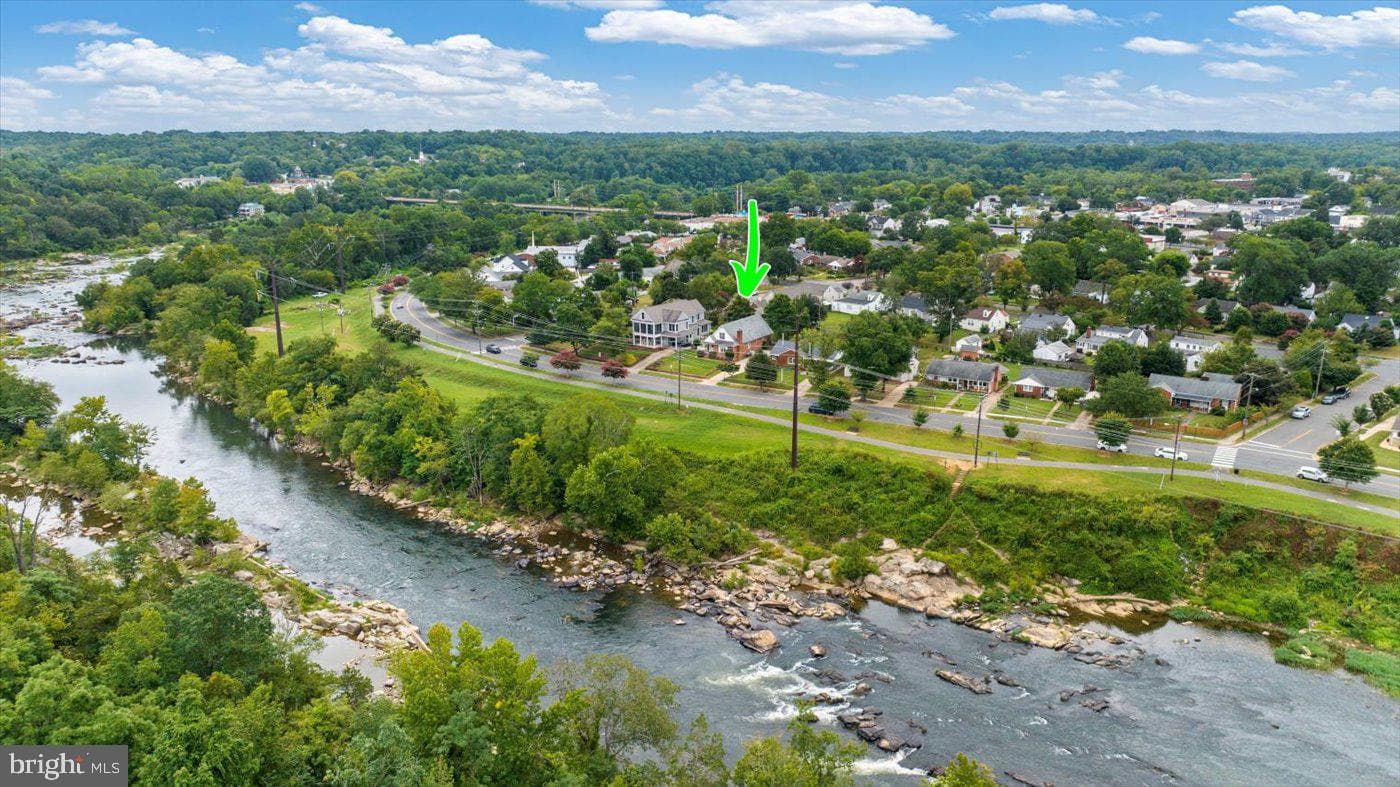408 Riverside Drive photo 36