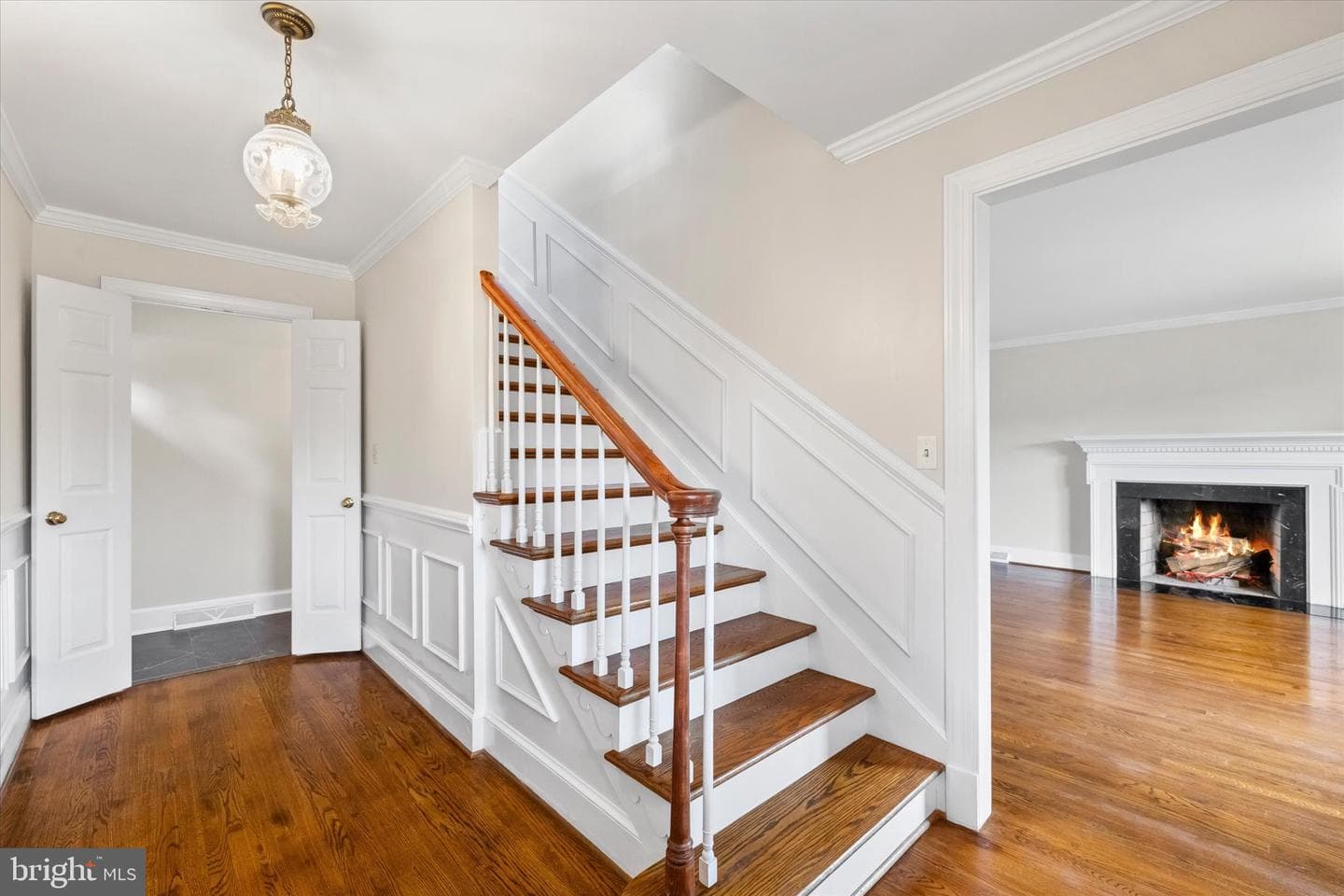 408 Riverside Drive photo 5