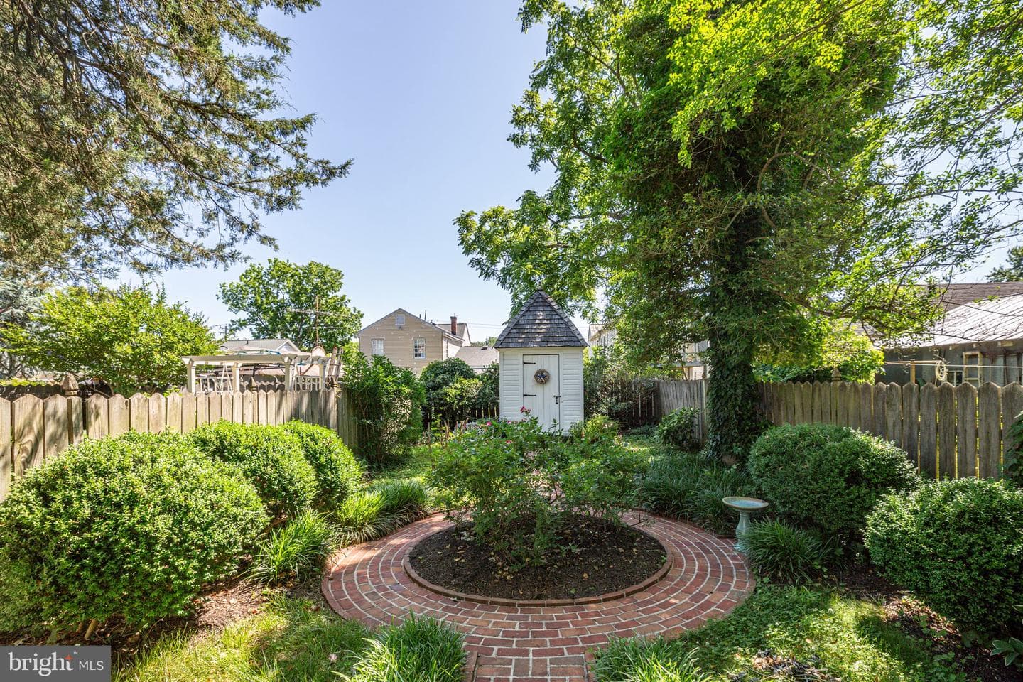 1307 Caroline Street photo 31