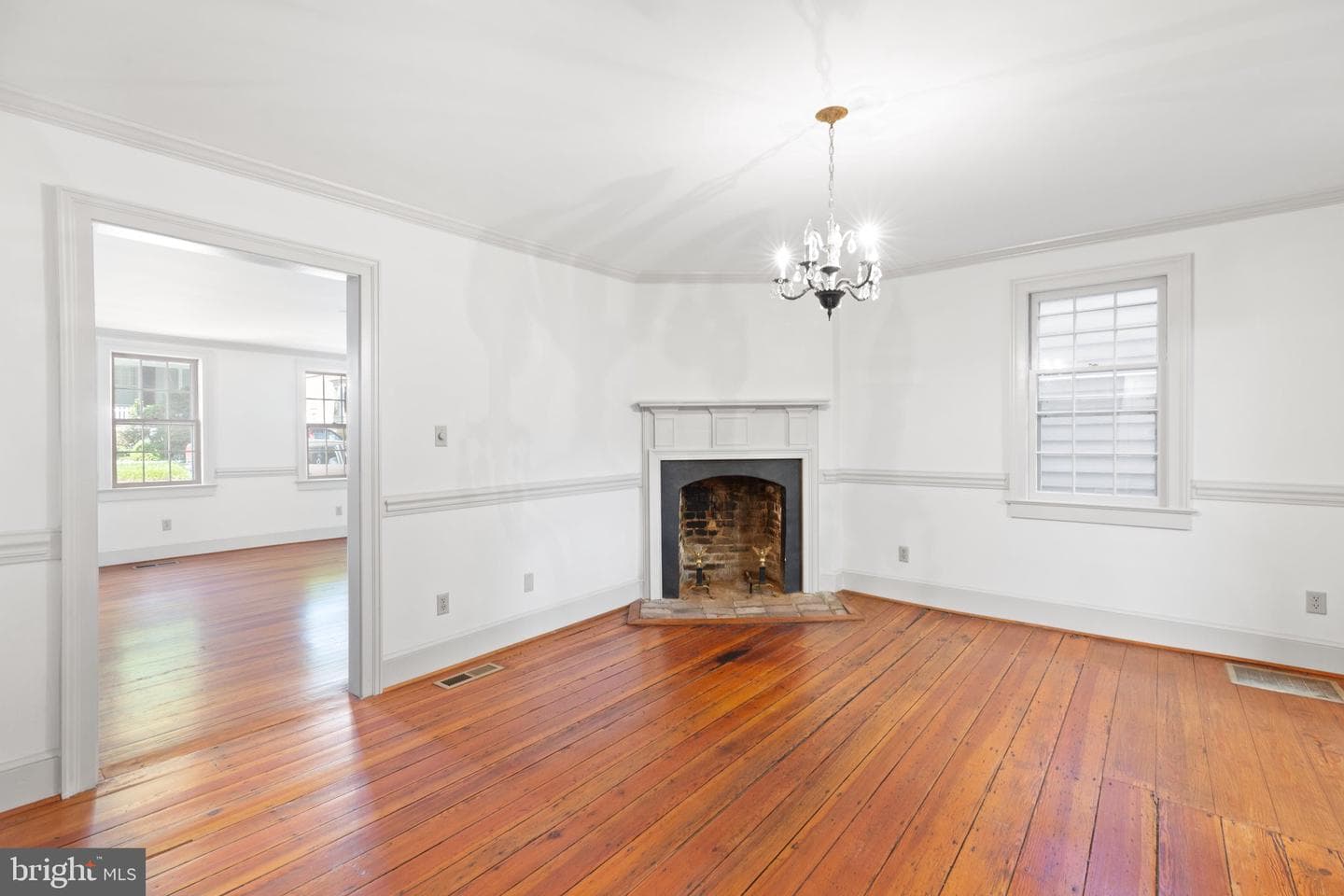 1307 Caroline Street photo 9
