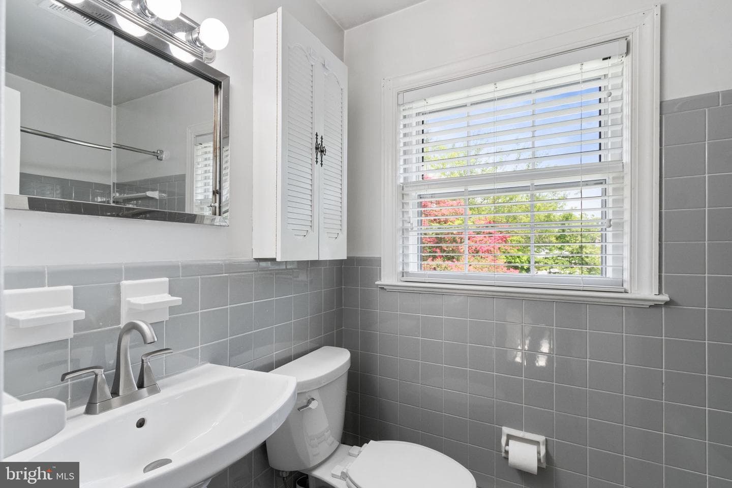 1321 Royston Street photo 31