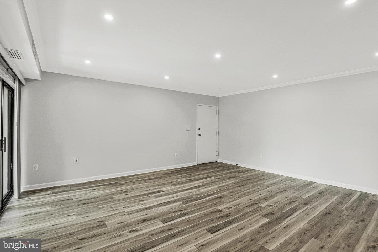 10721 West Drive #204 photo 6