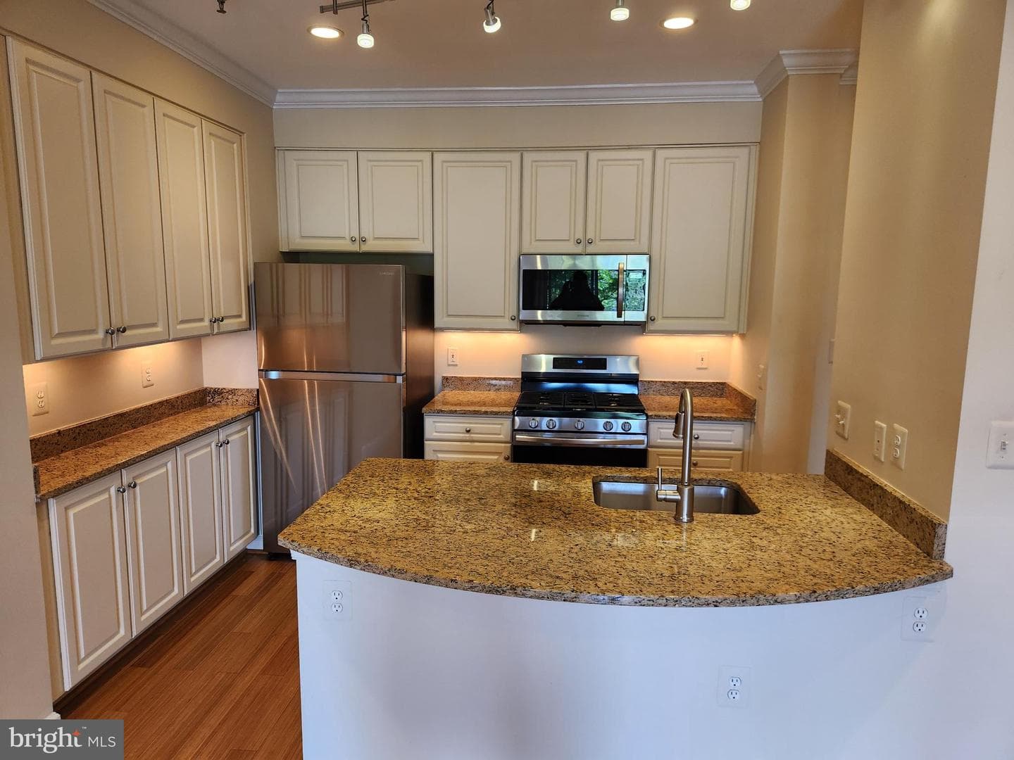 10328 Sager Avenue #124 photo 4
