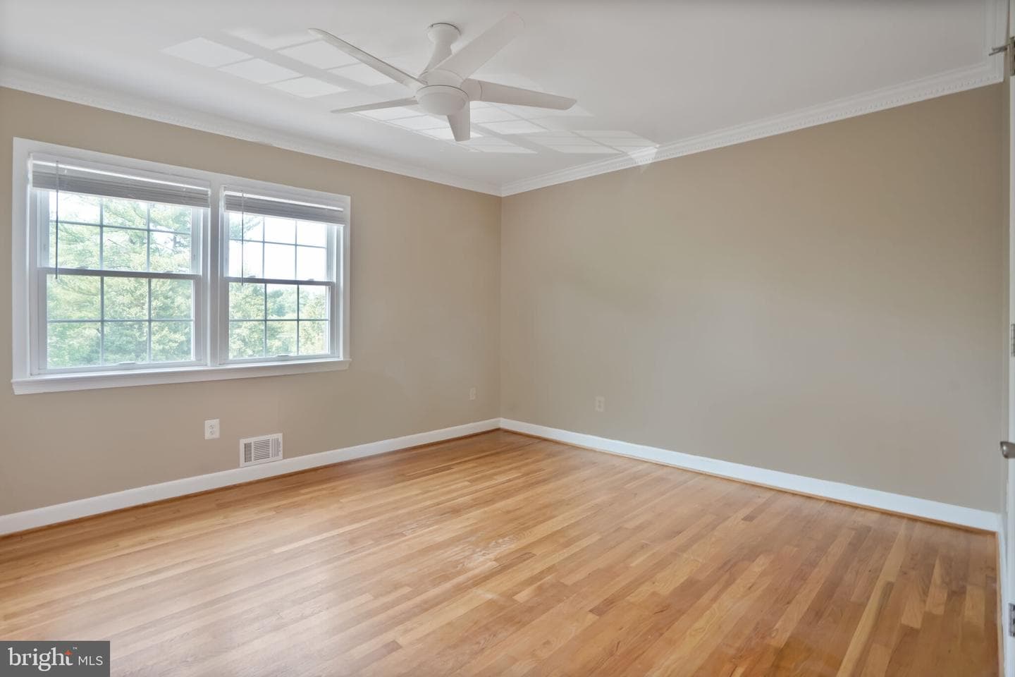 3848 University Drive photo 10