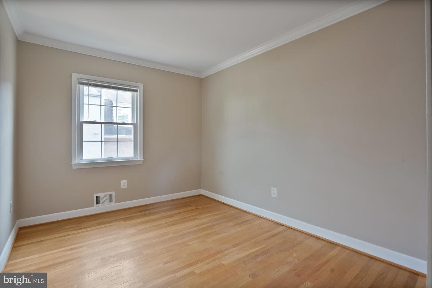 3848 University Drive photo 11