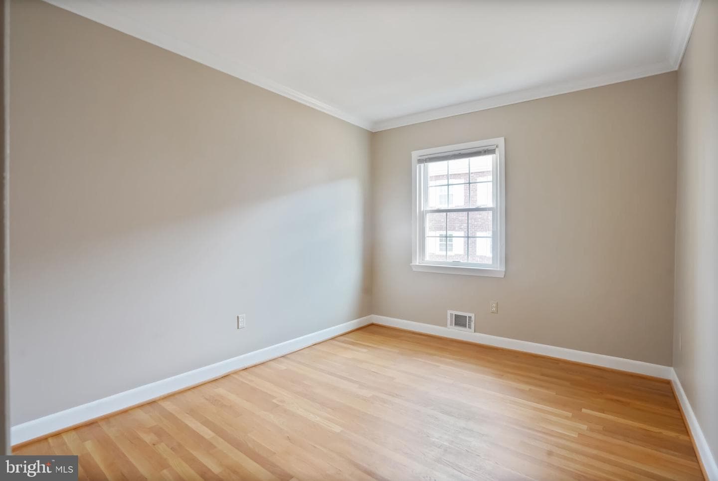 3848 University Drive photo 12