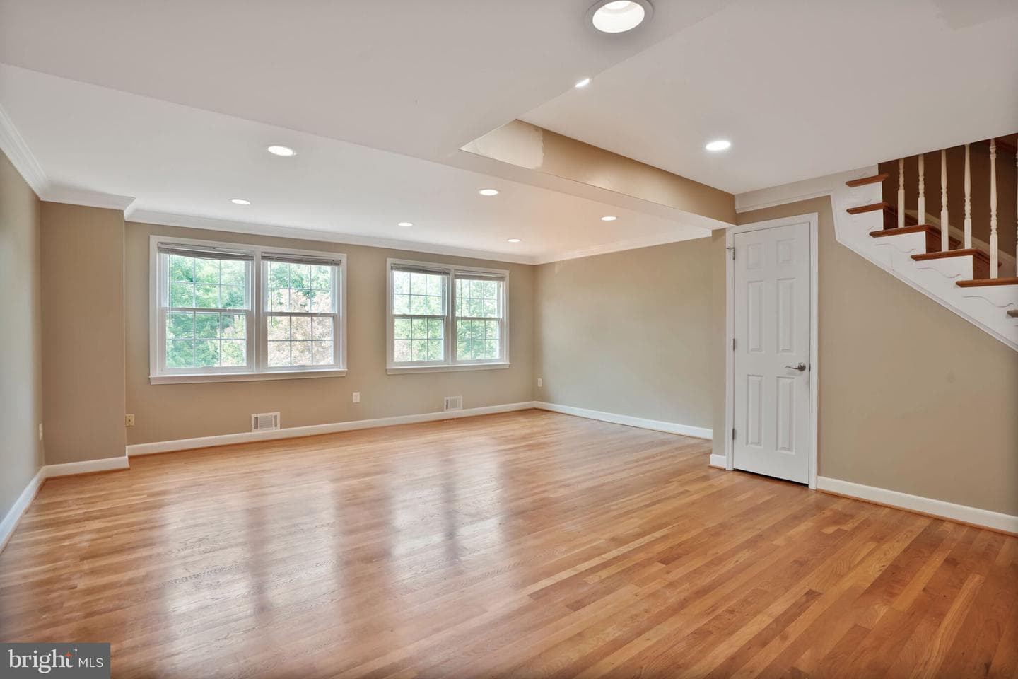 3848 University Drive photo 5