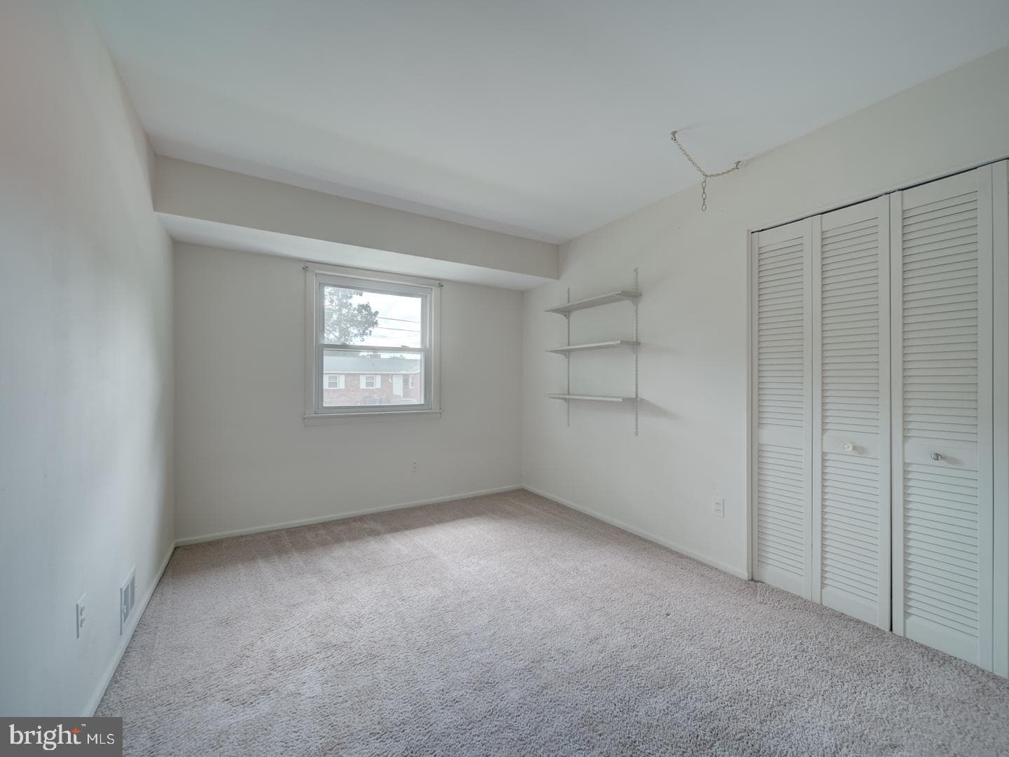 10928 Warwick Avenue photo 29