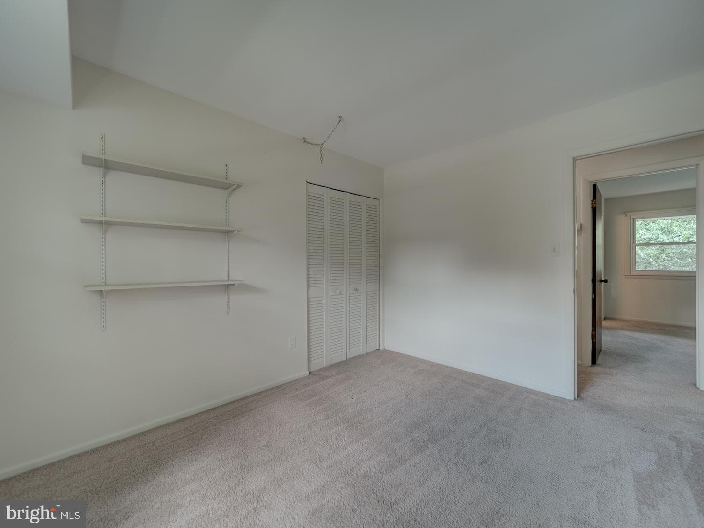 10928 Warwick Avenue photo 32