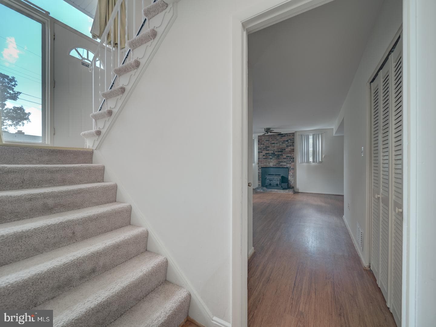 10928 Warwick Avenue photo 33