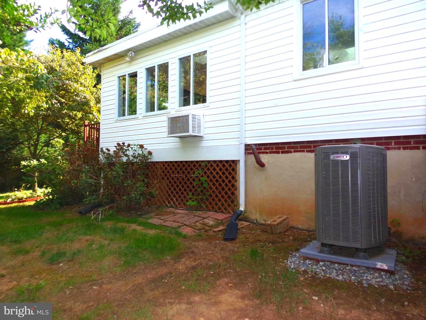 10009 Terry Street photo 56