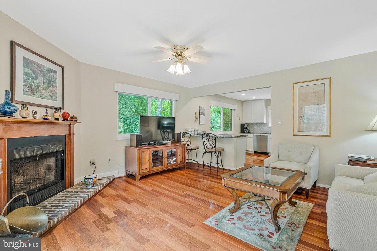 3800 Hemlock Way photo 24