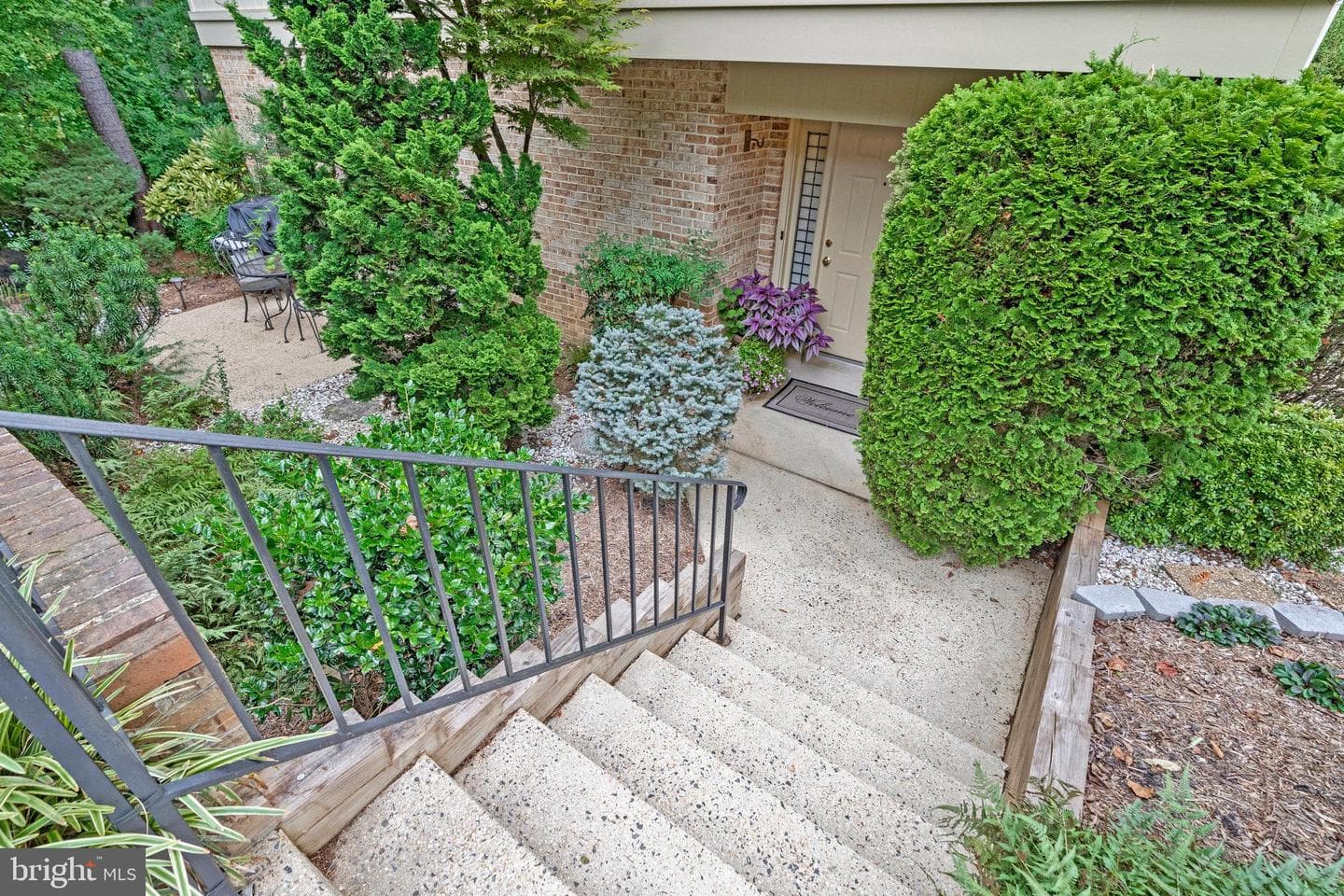 3800 Hemlock Way photo 4