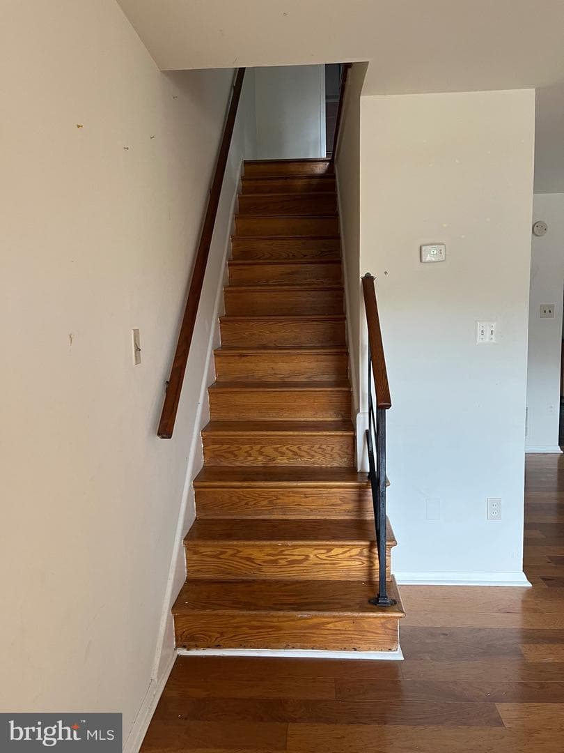 10136 Fair Woods Drive photo 8