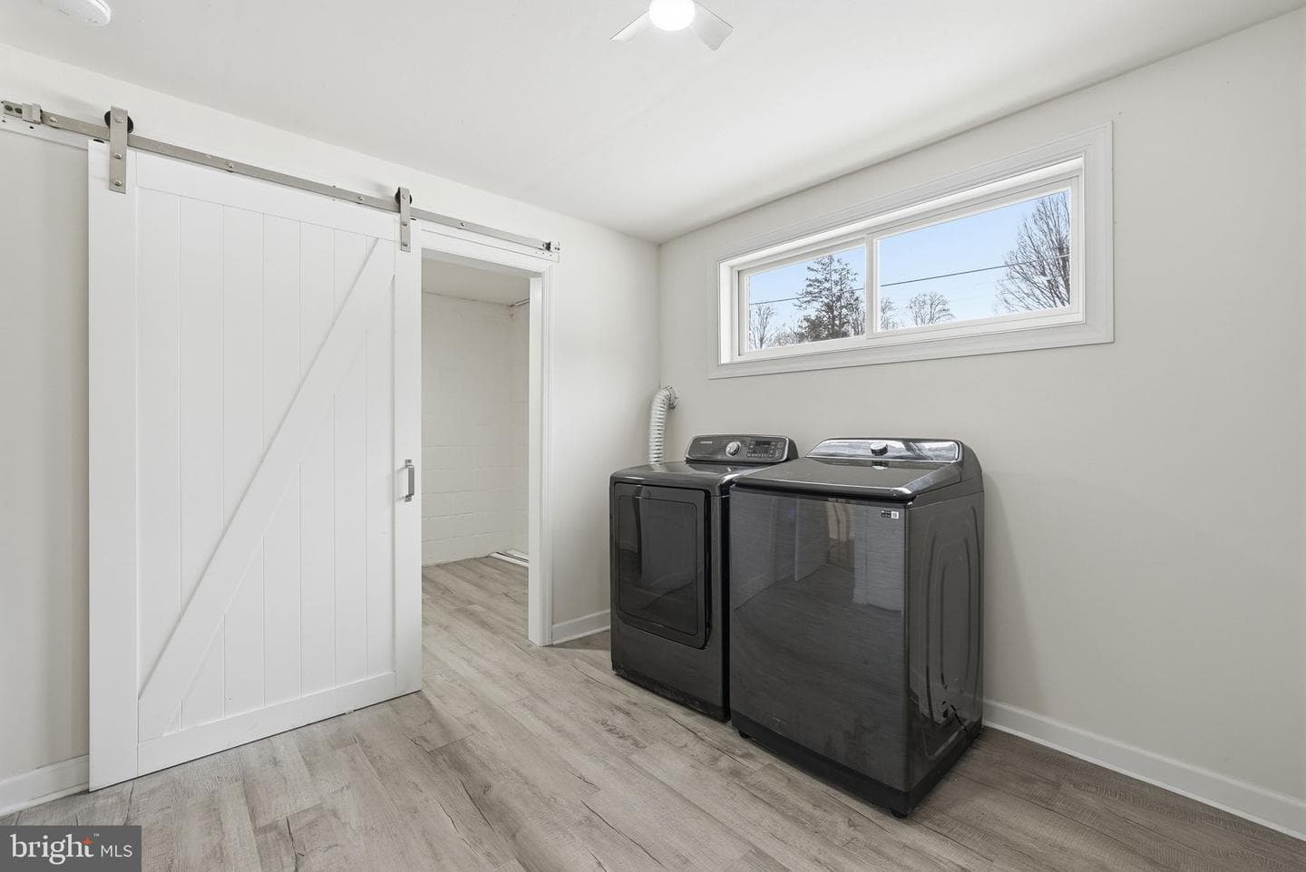 10911 Maple Street photo 23
