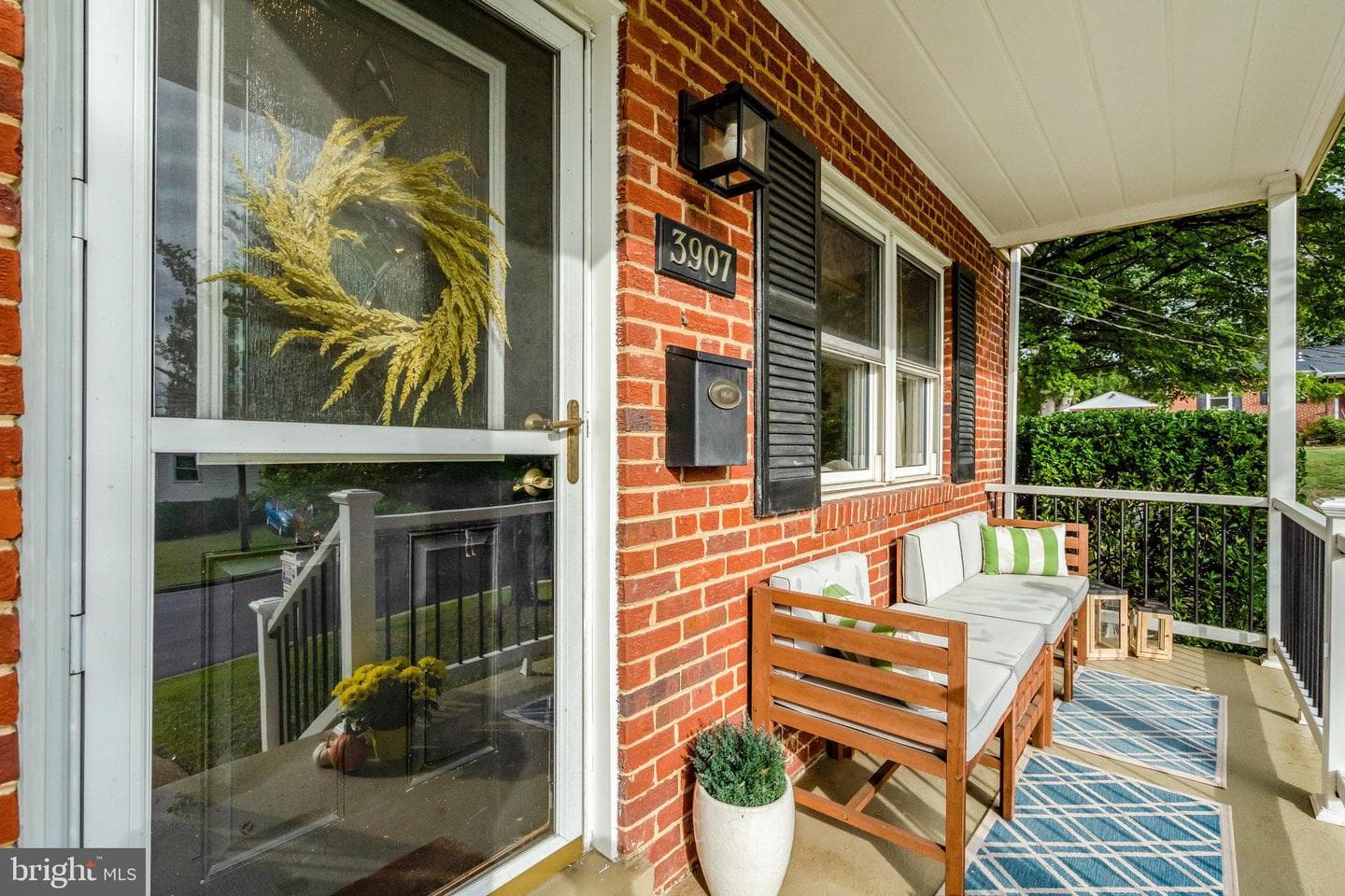 3907 Fairview Drive photo 1