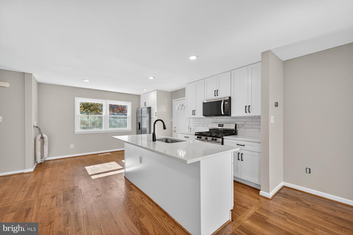10230 Antietam Avenue photo 12