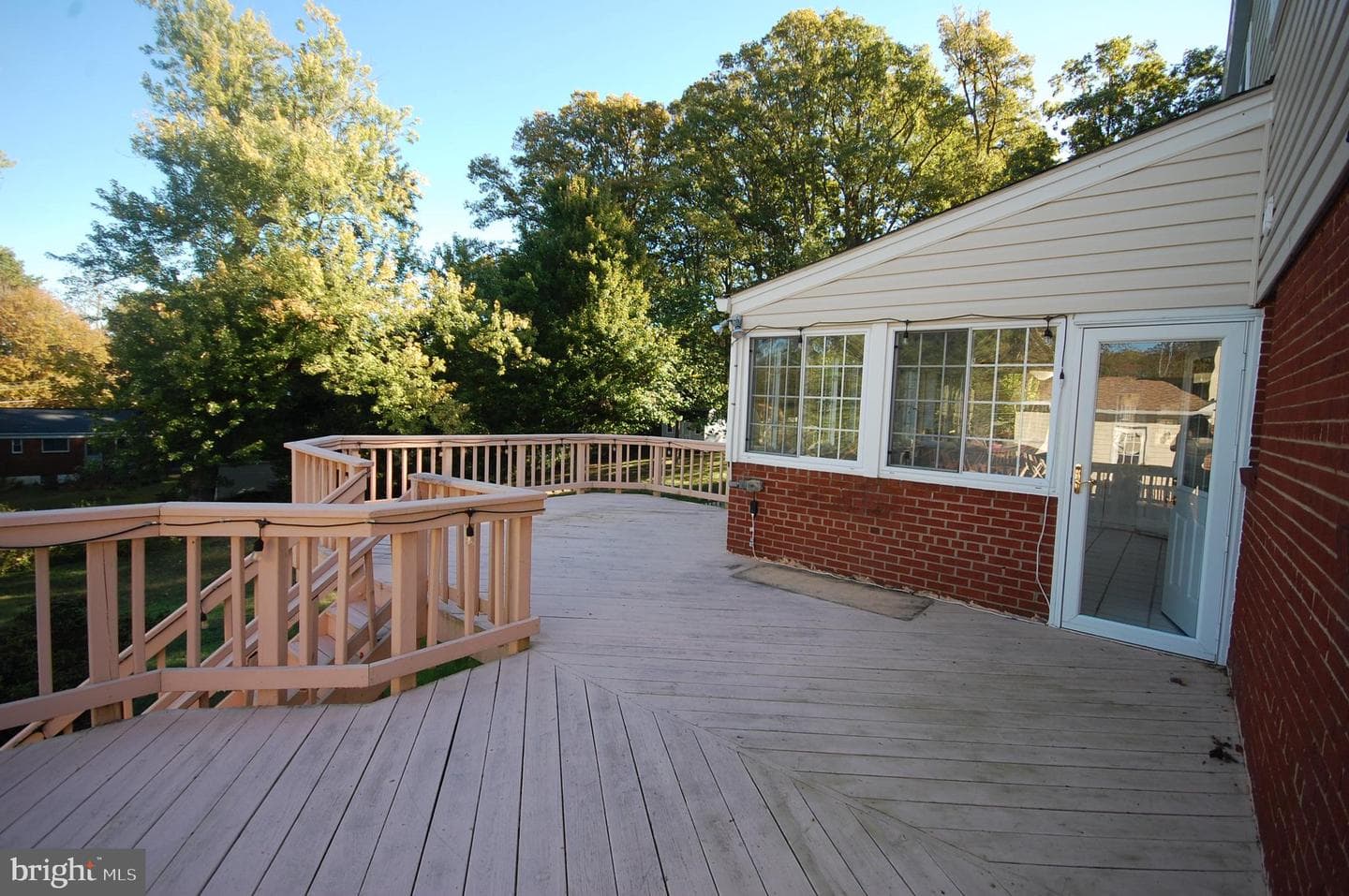 10006 Hunter Street photo 11
