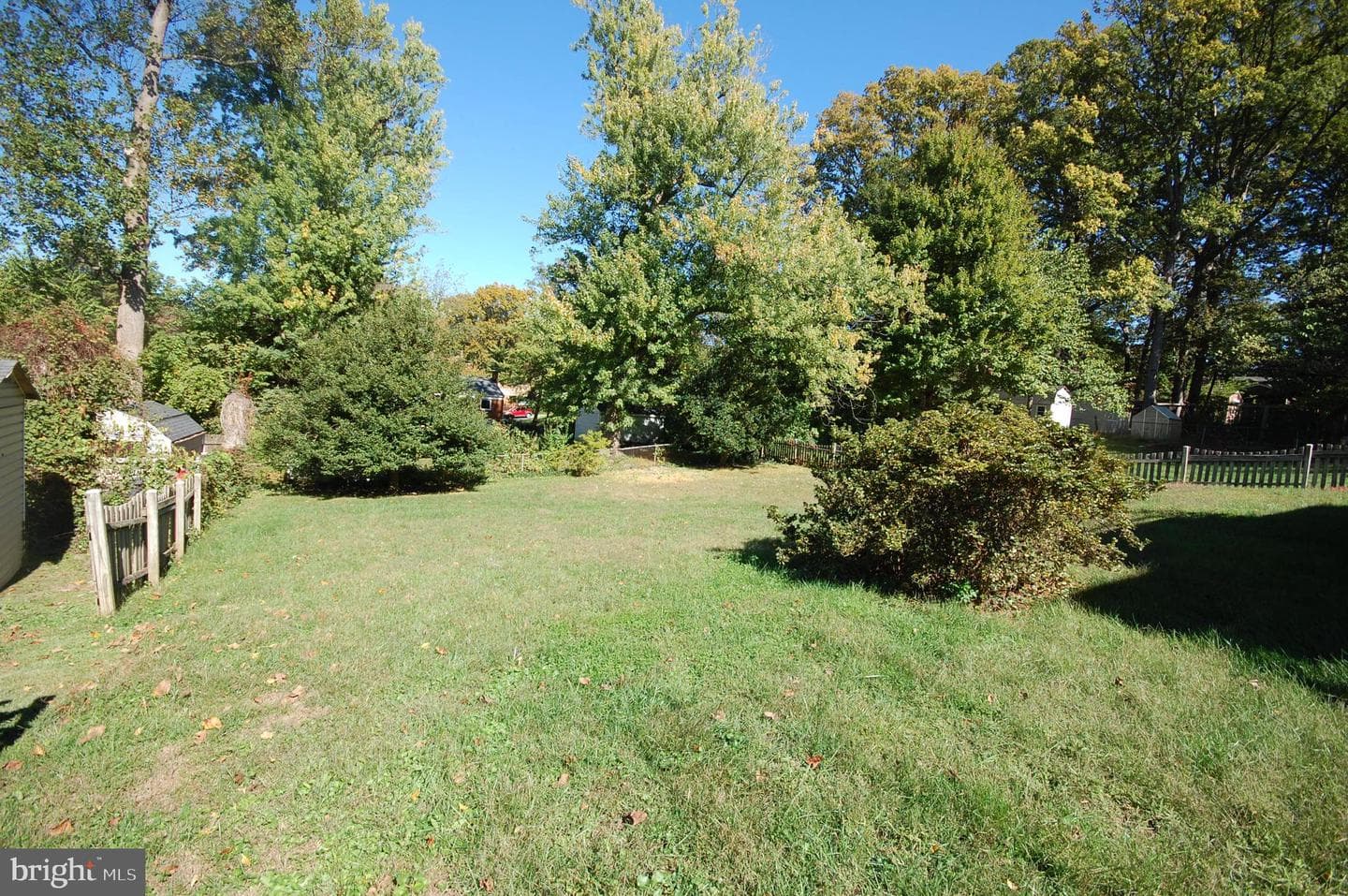 10006 Hunter Street photo 5