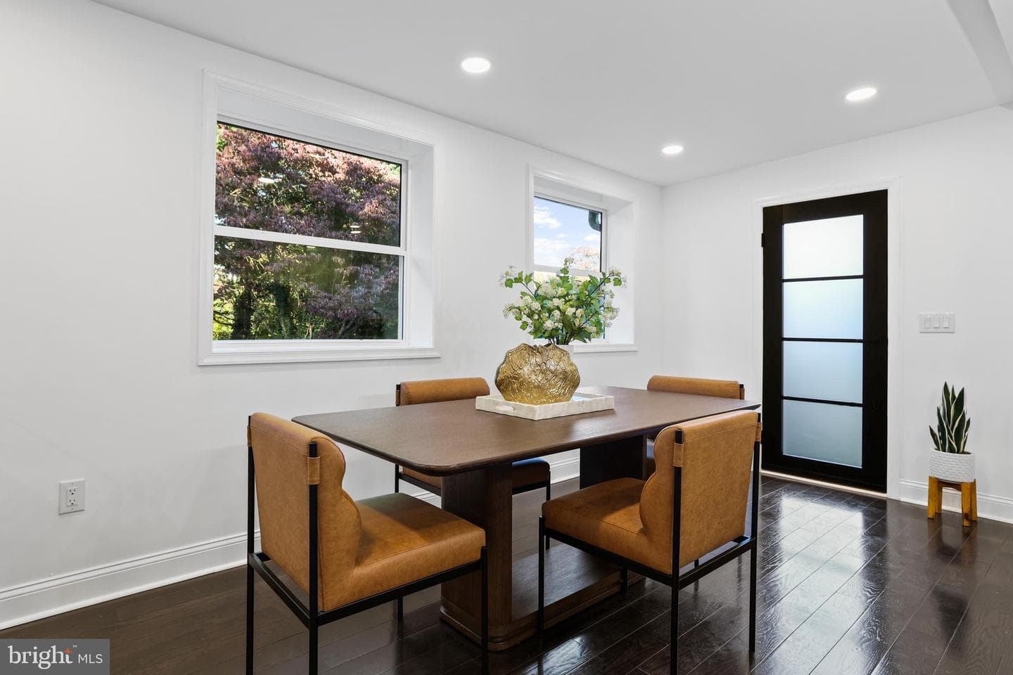 10404 Forest Avenue photo 16