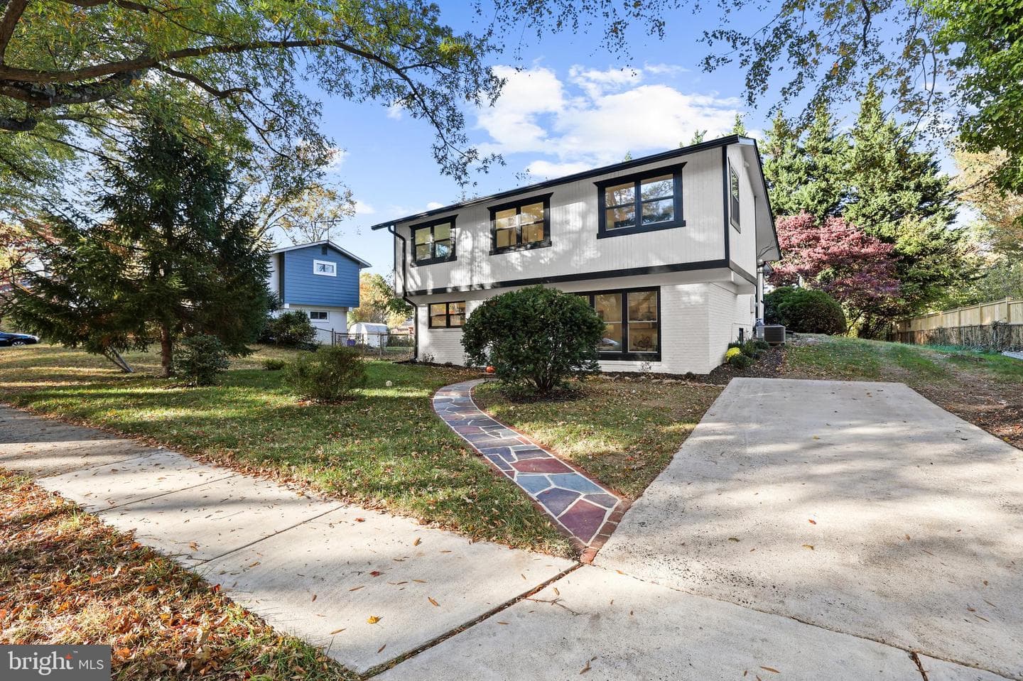 10404 Forest Avenue photo 2