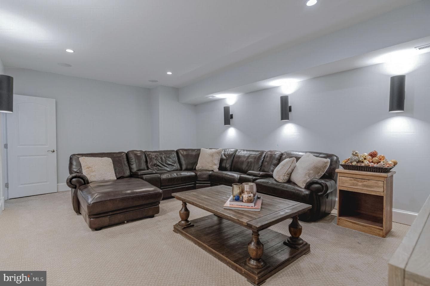 10708 Warwick Avenue photo 59