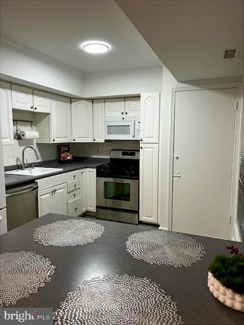 10123 Fair Woods Drive photo 14
