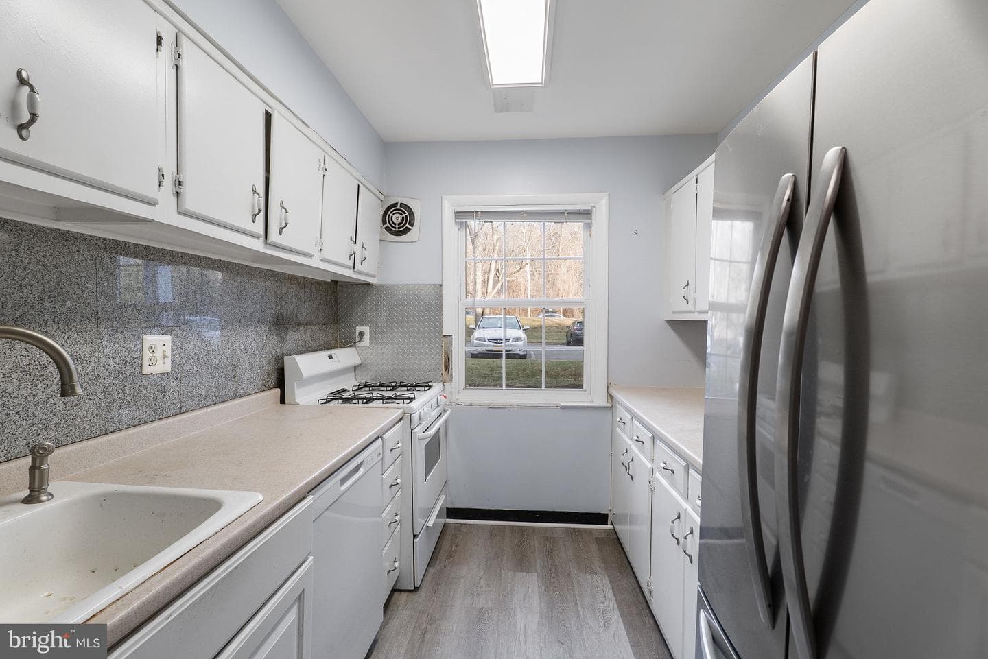 9453 Fairfax Boulevard #104 photo 10