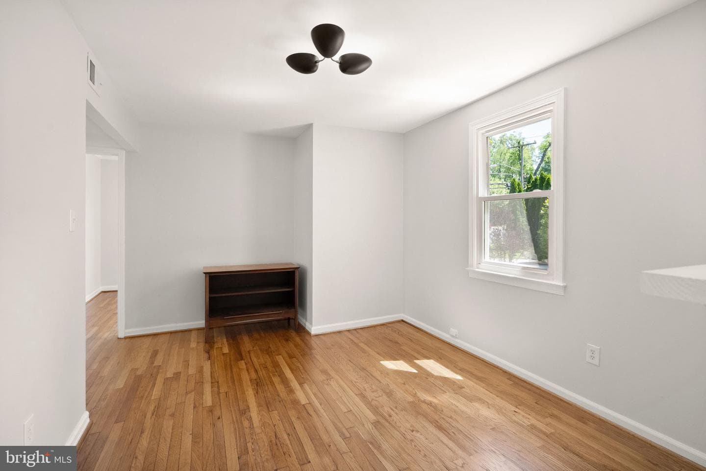 4026 Chestnut Street photo 10
