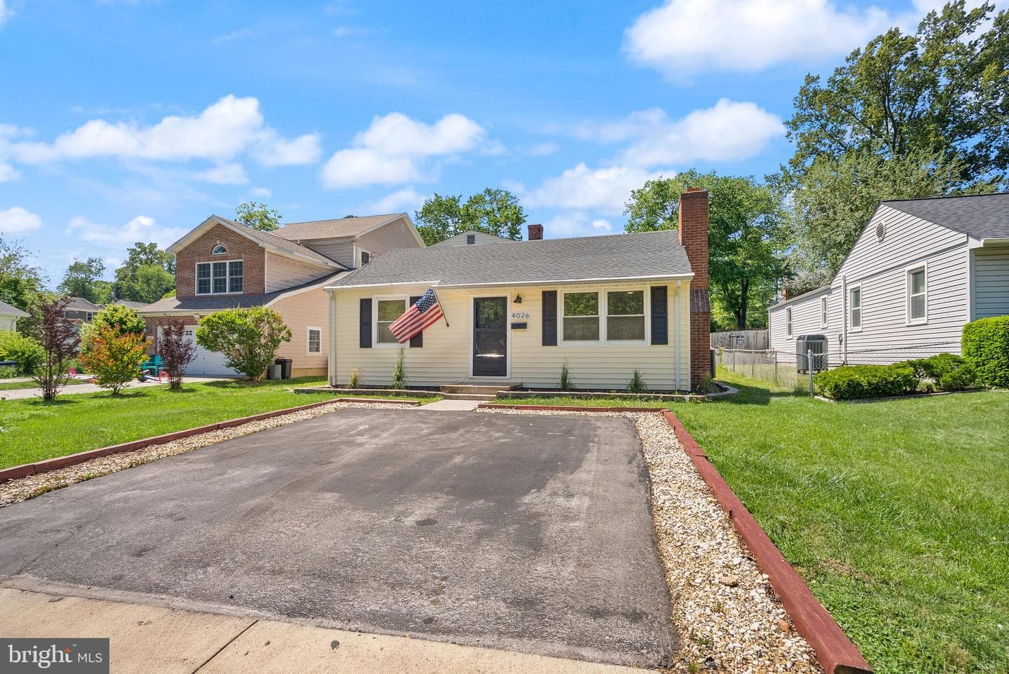 4026 Chestnut Street photo 2