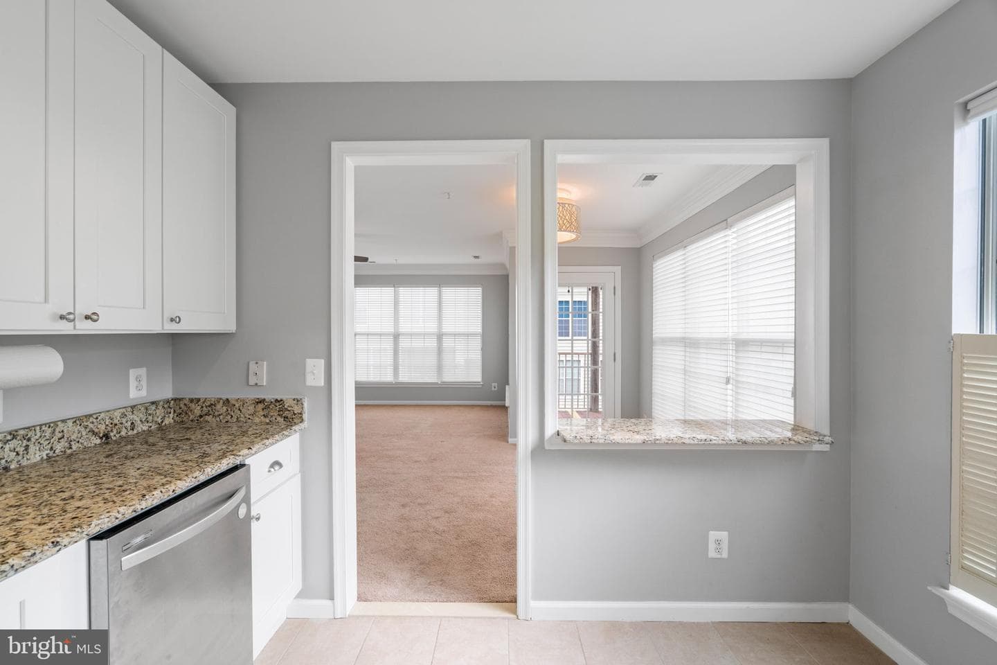 4105 Oxford Lane #302 photo 7