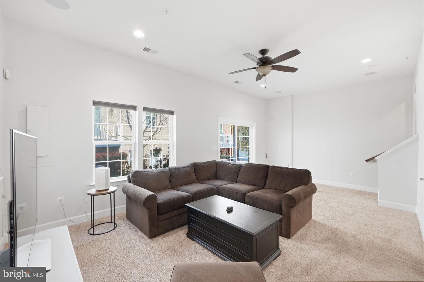 4090 Glendale Way photo 30