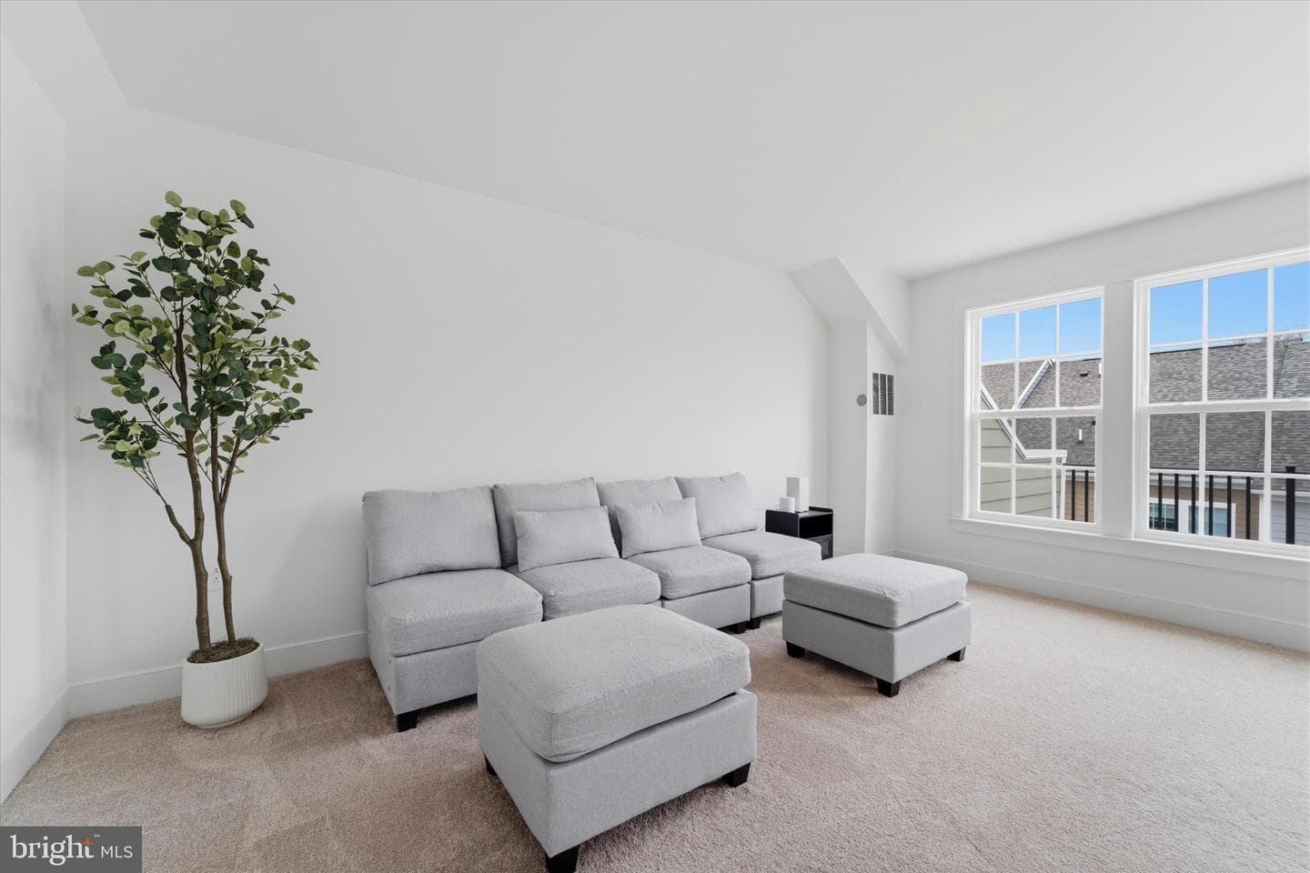 10820 Willow Terrace photo 30