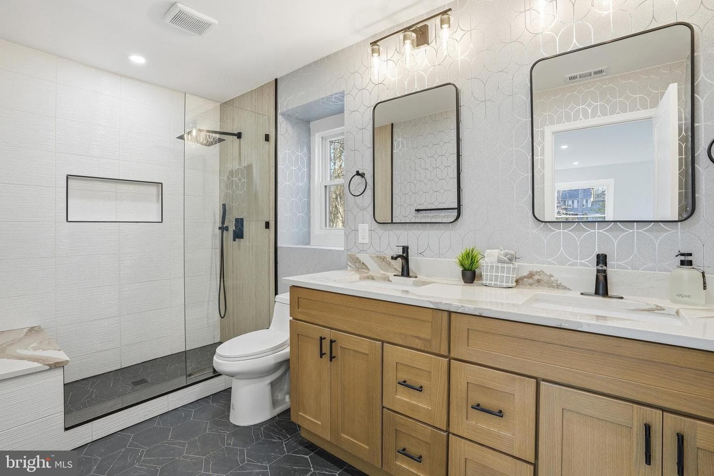 10704 Howerton Avenue photo 33