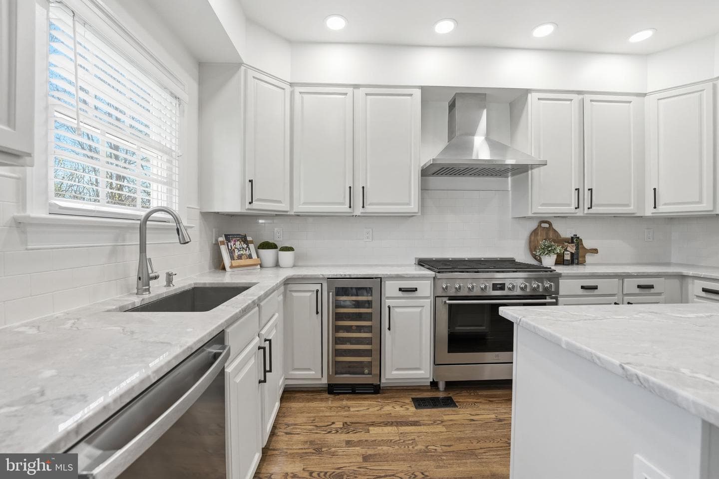 10424 Breckinridge Lane photo 28