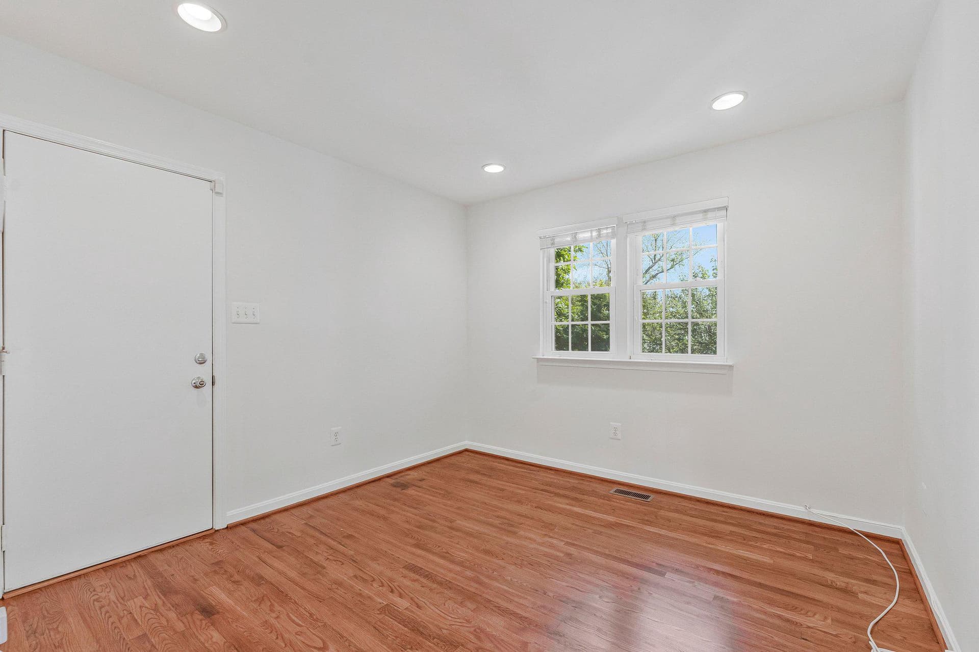3683 Blenheim Boulevard photo 44