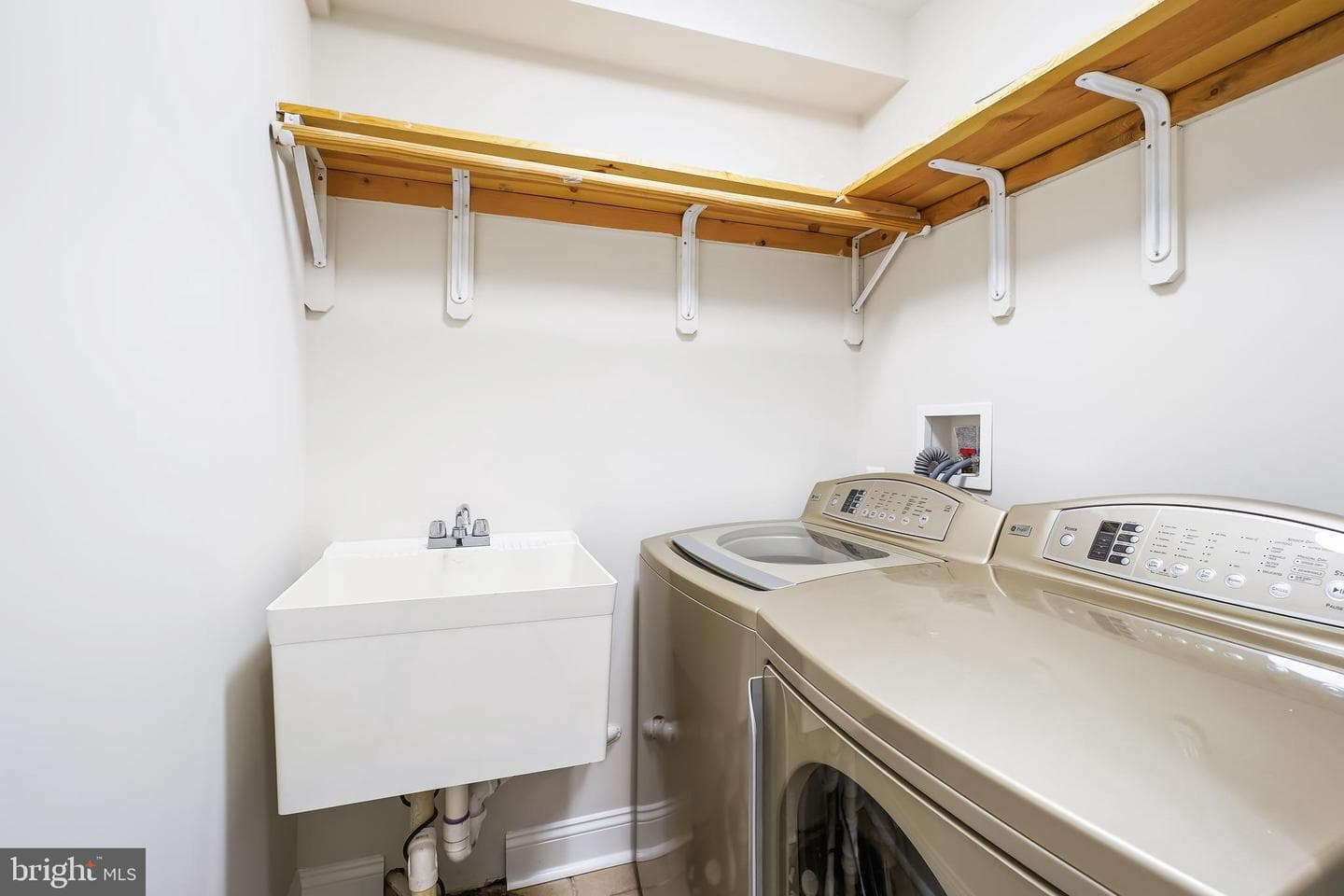 4100 Orchard Drive photo 29
