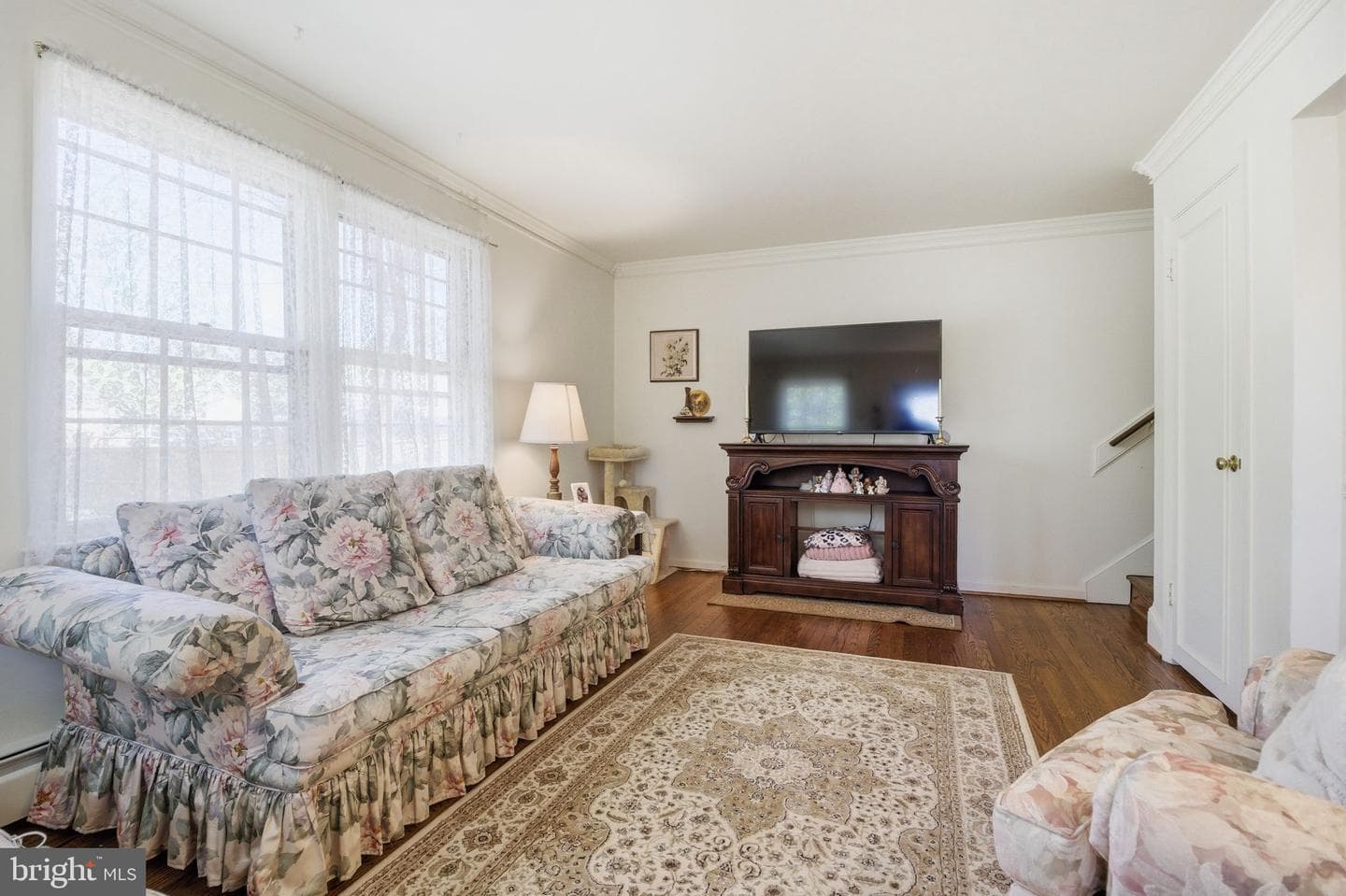 10827 Crest Street photo 4