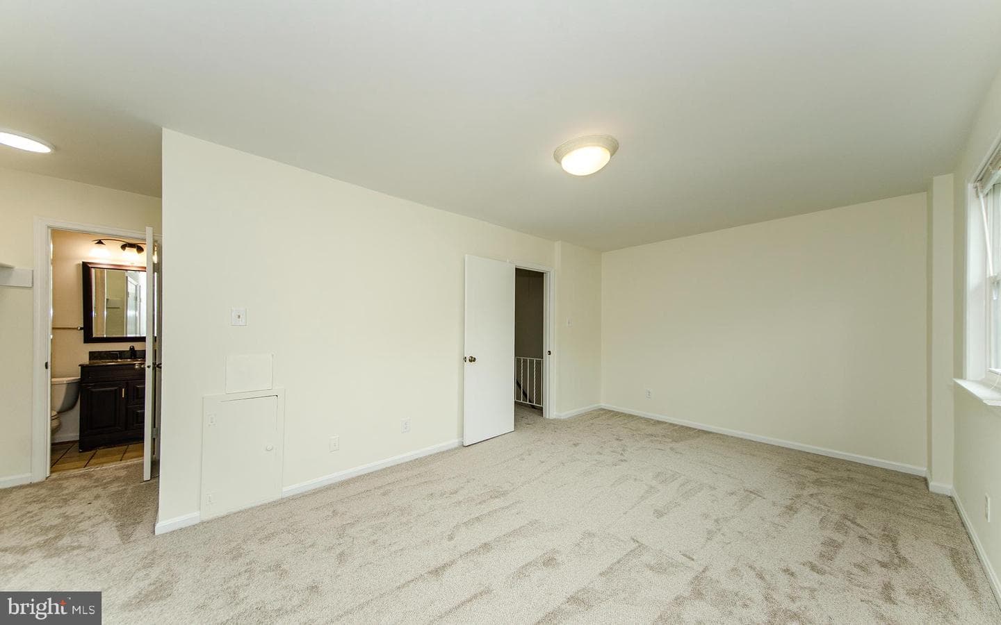 10413 Courthouse Dr photo 15