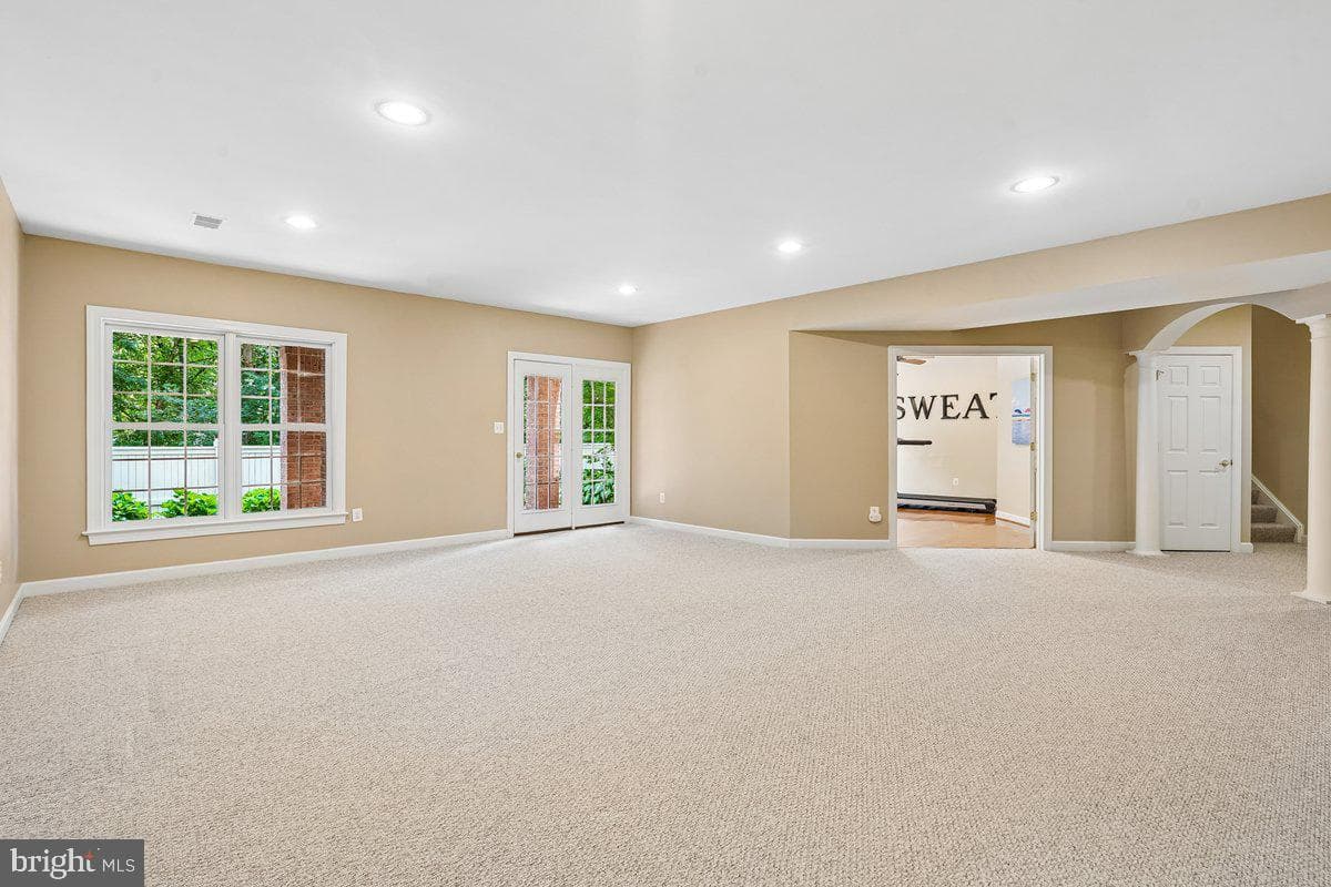 3853 Lewiston Place photo 41