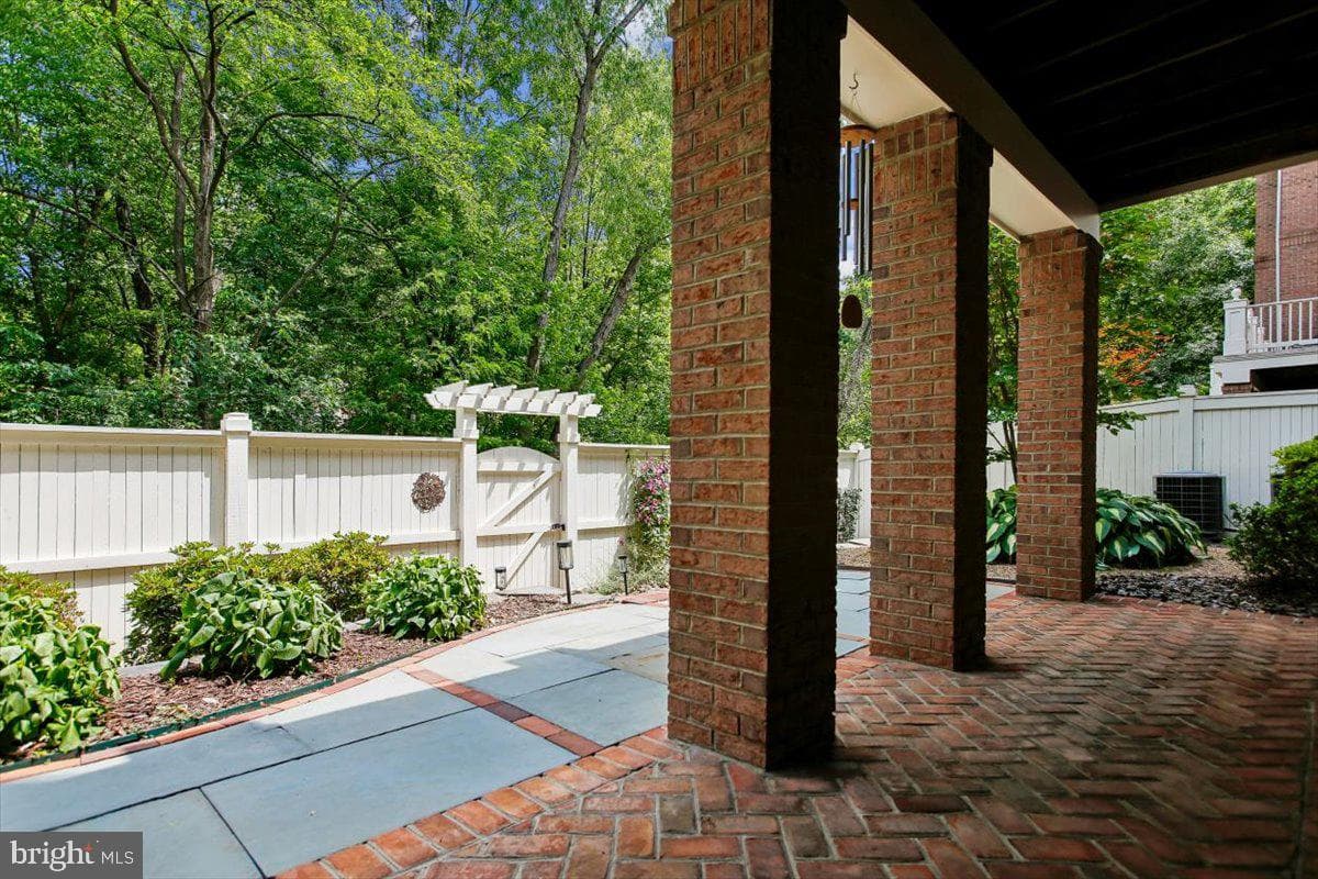 3853 Lewiston Place photo 49