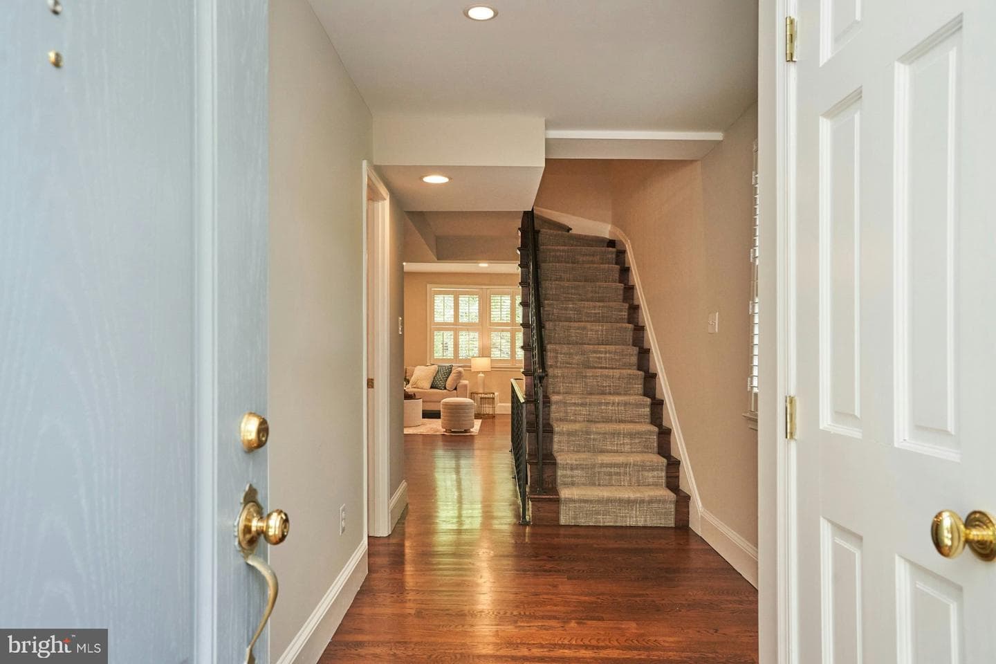 3886 University Drive photo 4