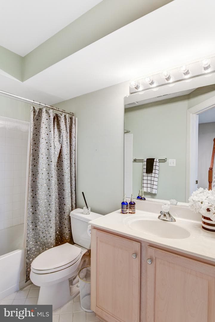 3842 Farrcroft Green photo 36