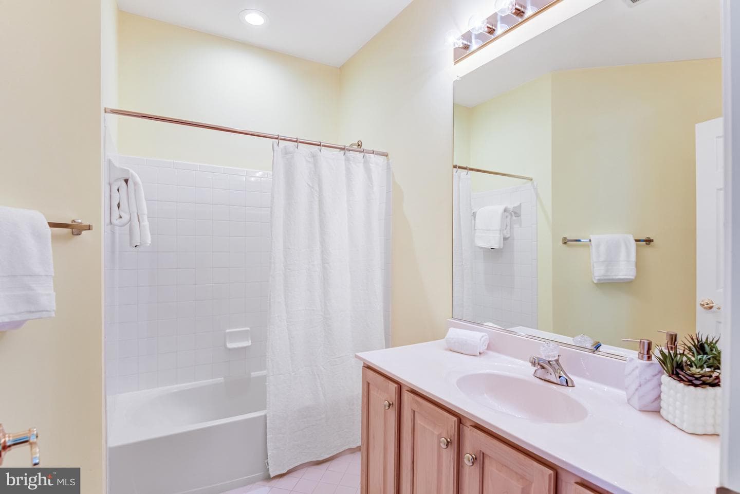 3842 Farrcroft Green photo 41