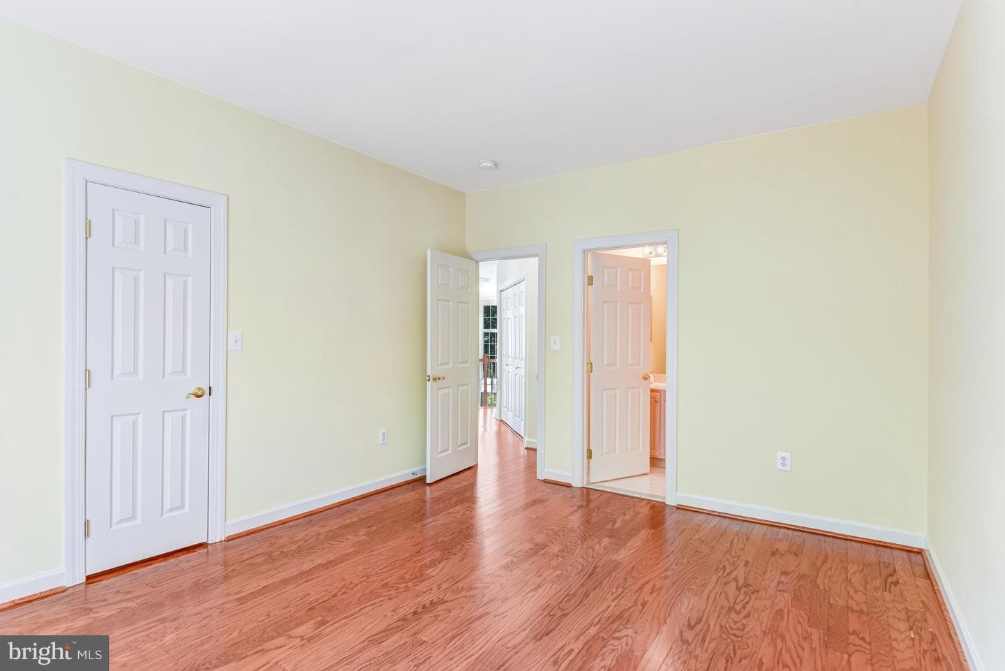 3842 Farrcroft Green photo 52