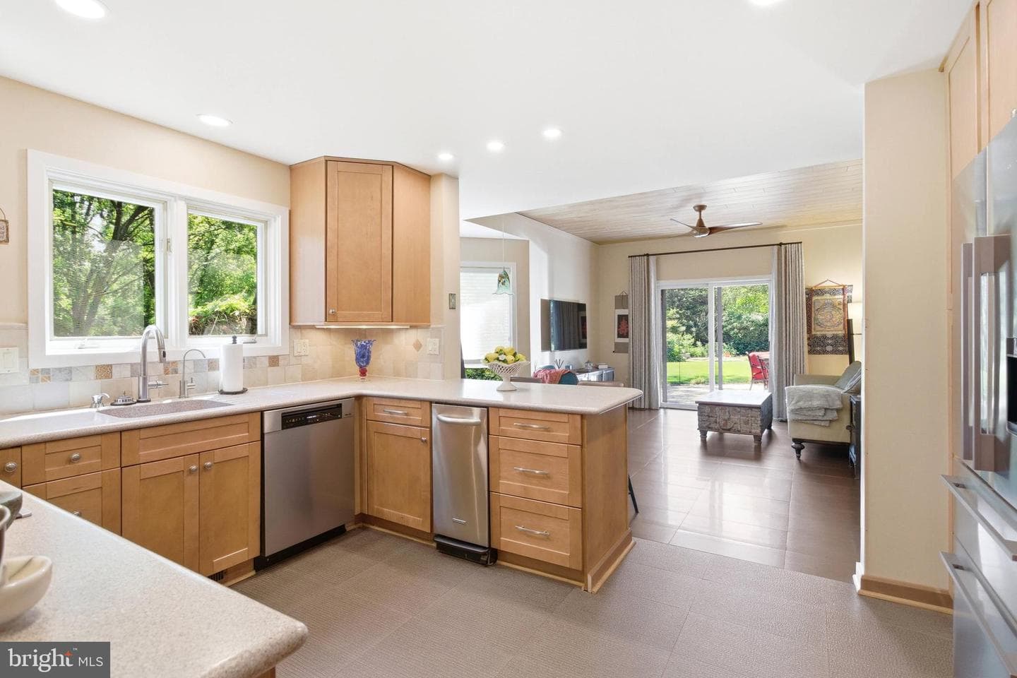 10501 Oak Place Ct photo 16
