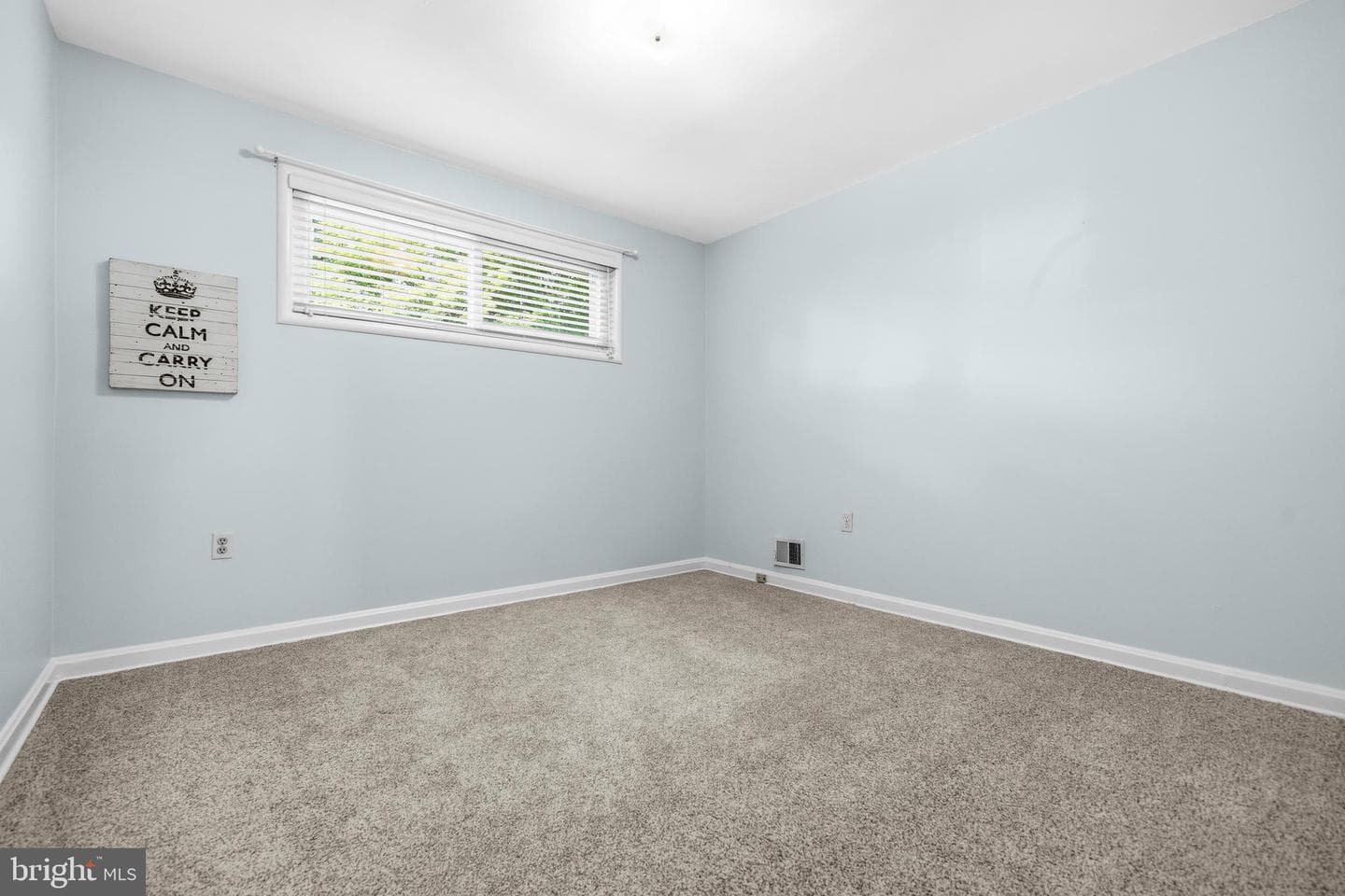 3609 Embassy Lane photo 24