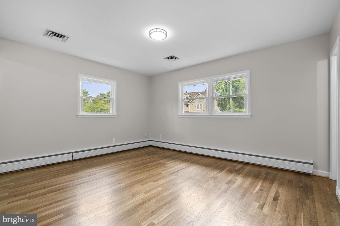 10242 Stratford Avenue photo 40