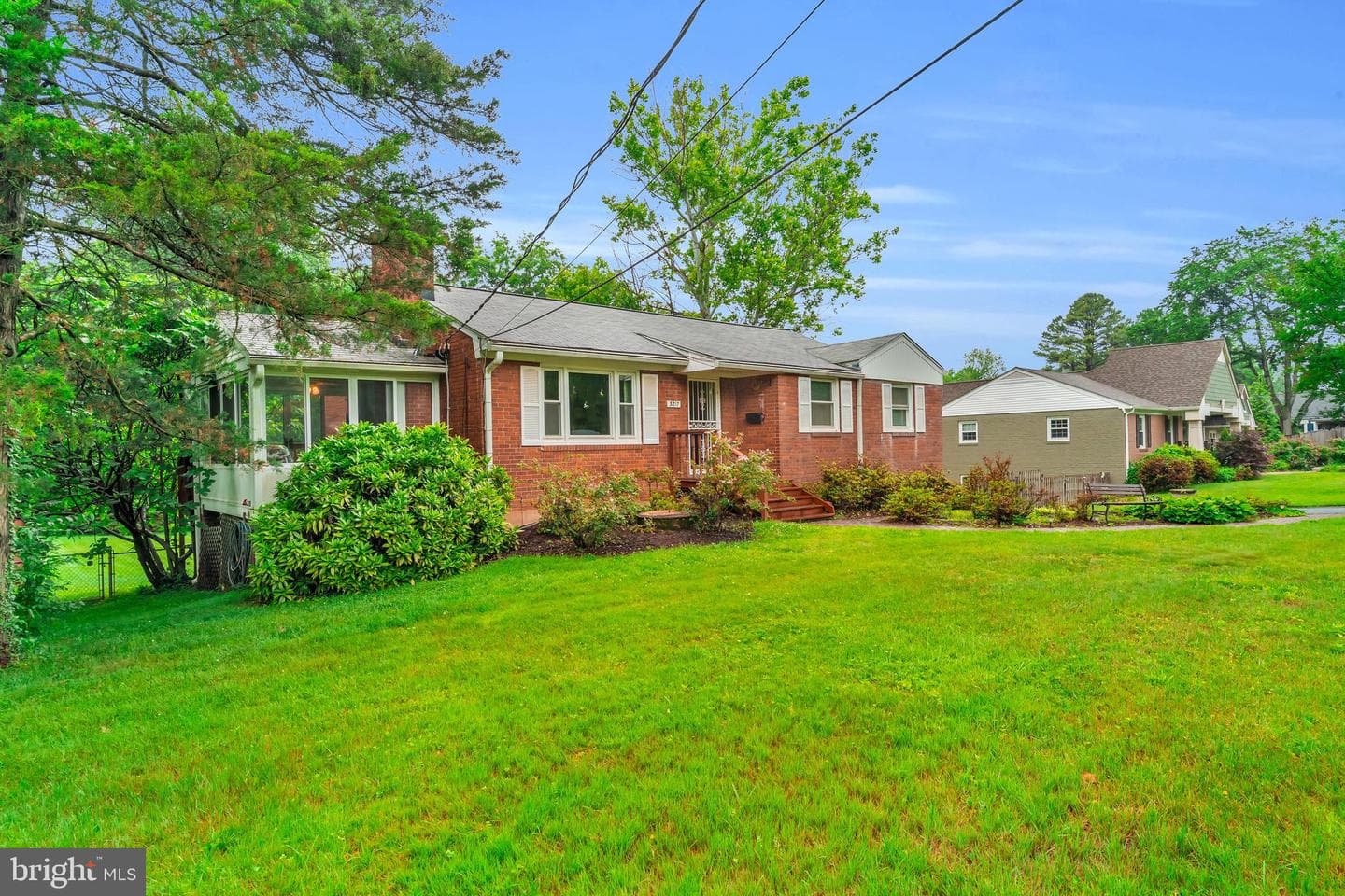 3817 Estel Road photo 4
