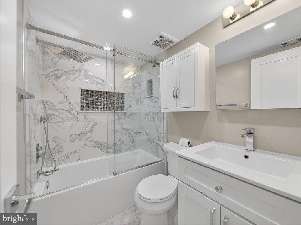 9489 Fairfax Boulevard #101 photo 15